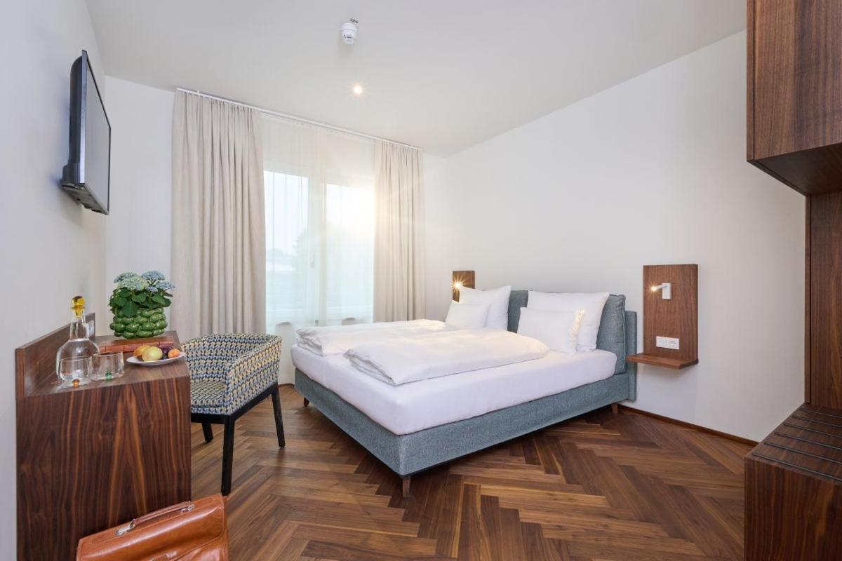 Hotel Der Einrichter ชเตราบิง ภายนอก รูปภาพ