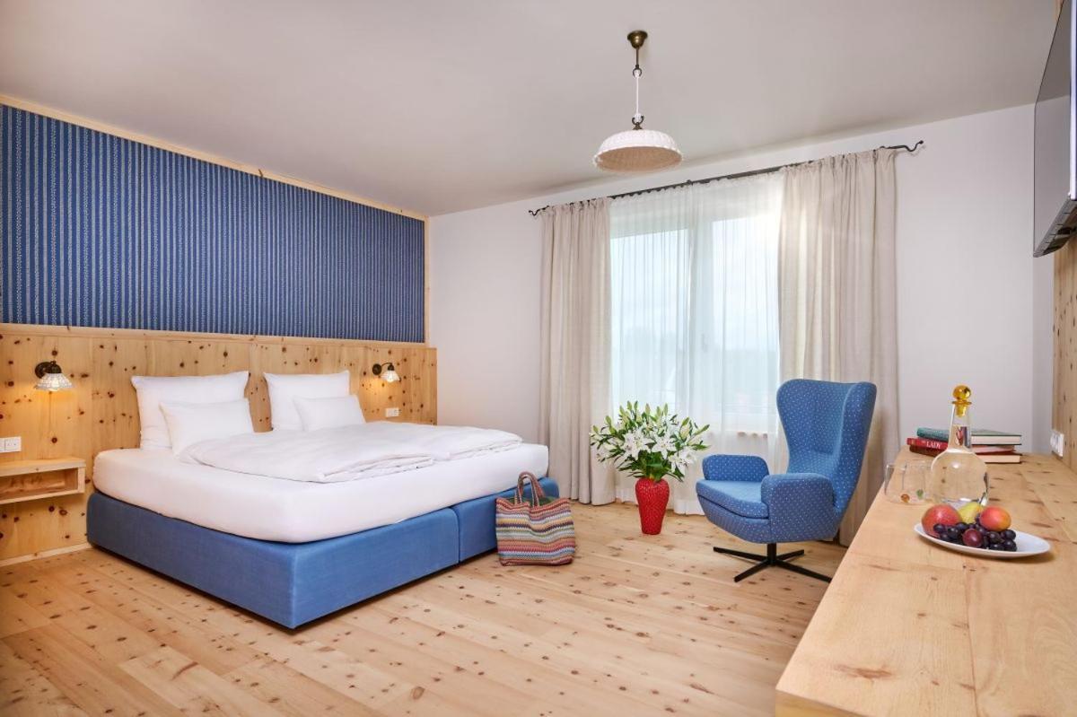 Hotel Der Einrichter ชเตราบิง ภายนอก รูปภาพ