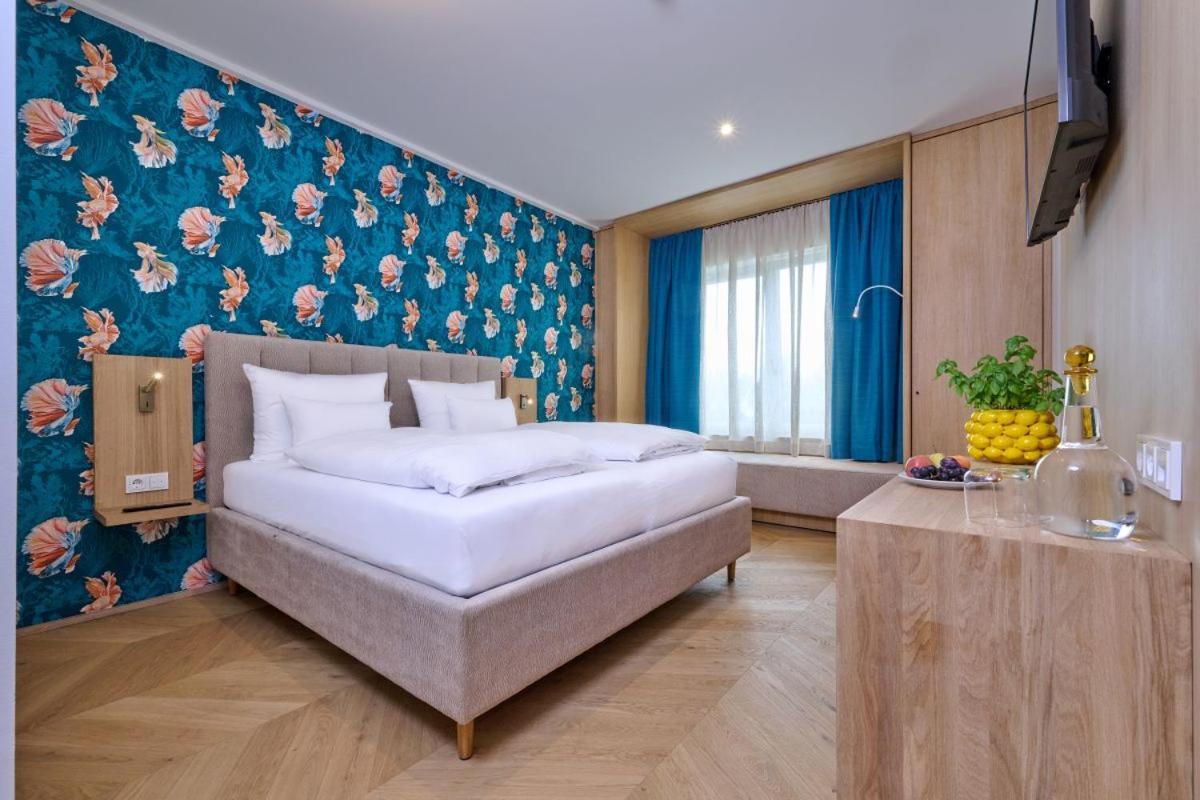 Hotel Der Einrichter ชเตราบิง ภายนอก รูปภาพ