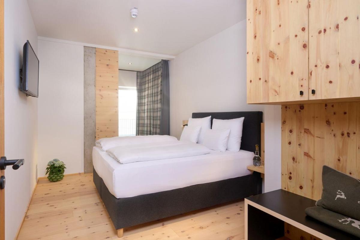 Hotel Der Einrichter ชเตราบิง ภายนอก รูปภาพ