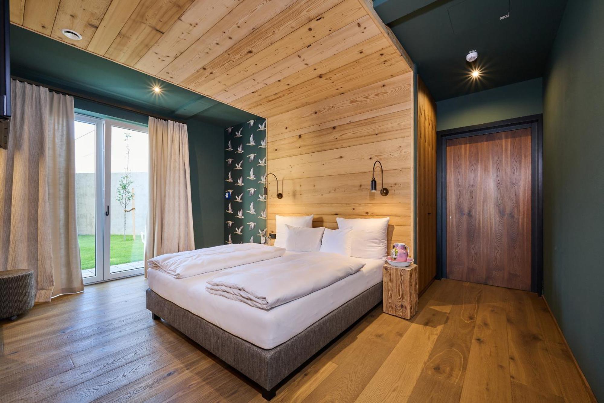 Hotel Der Einrichter ชเตราบิง ภายนอก รูปภาพ